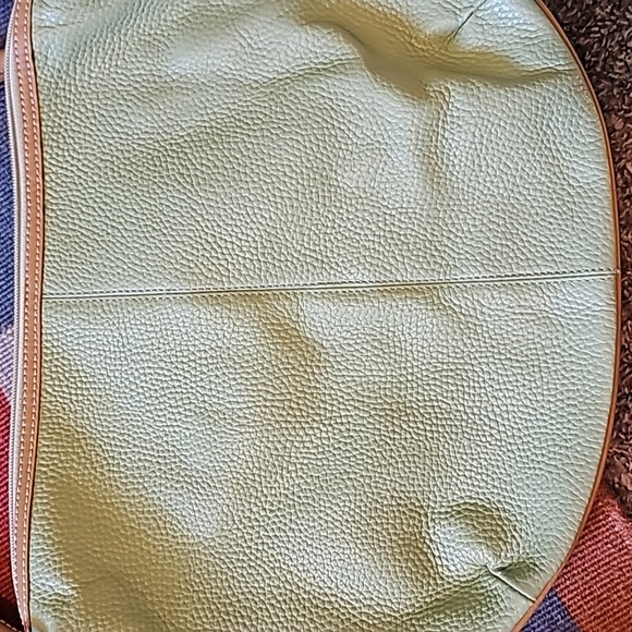 STUNNING MAXX NEW YORK PASTEL GREEN LEATHER HOBO SHOULDER BAG - Picture 11 of 11